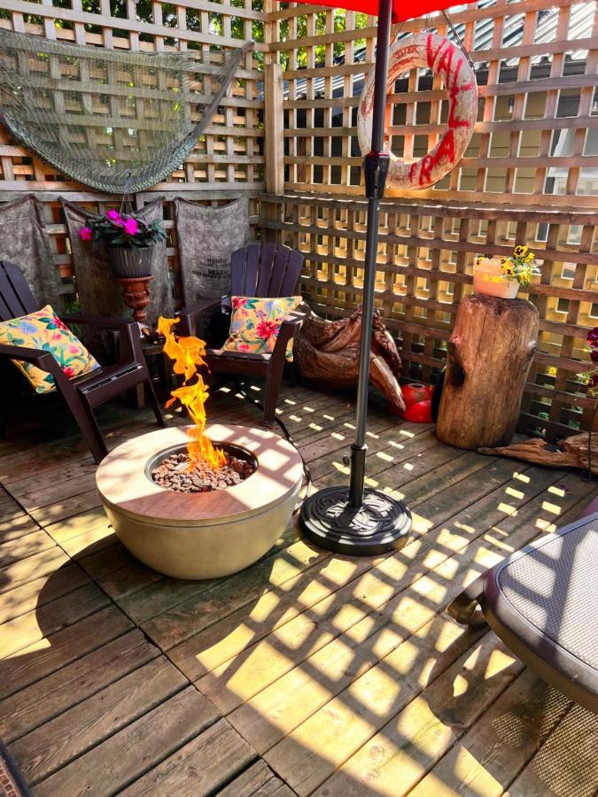 Seas The Day House 5 Star Hottub Pets Bbq Fire Premier Location Hotel Gibsons Kültér fotó